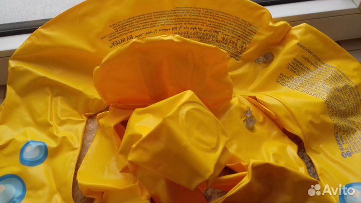 Малышу для плавания круги, шапка, нарукавники