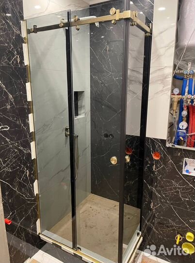 Душевые стеклянные перегородки на заказ