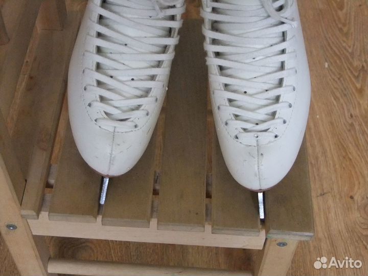 Коньки фигурные Edea Overture 235