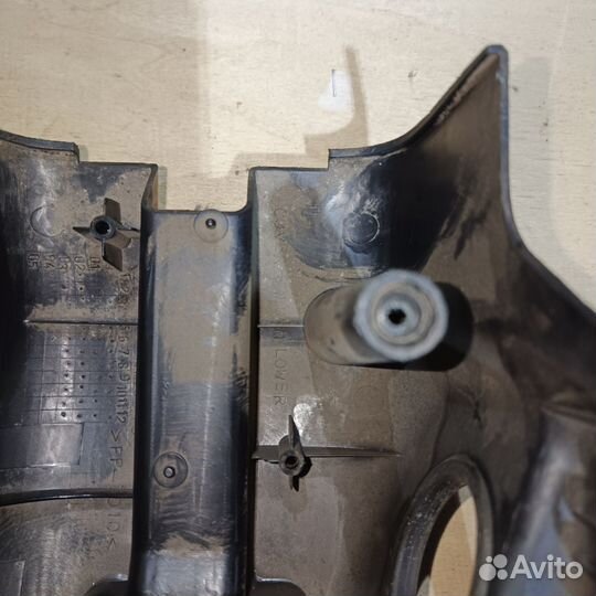 Кожух рулевой колонки Mitsubishi Lancer 9