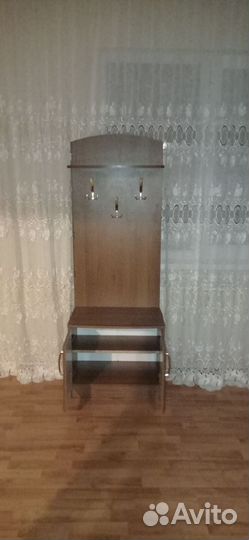 Вешалка в прихожую с обувницей и Шифанер