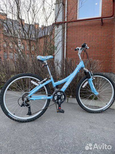 Подростковый велосипед Trek Mountaintrek 220