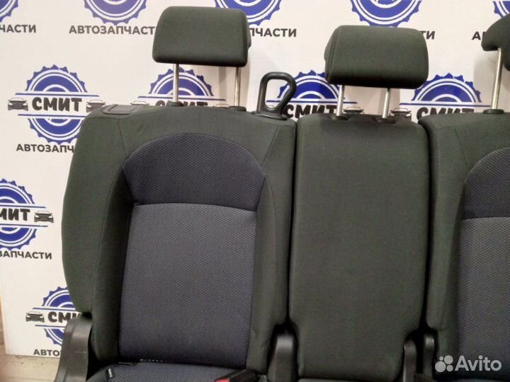 Сиденье заднее Nissan Qashqai+2 1.6 2011