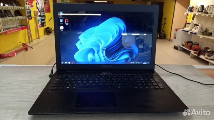 Ноутбук Asus
