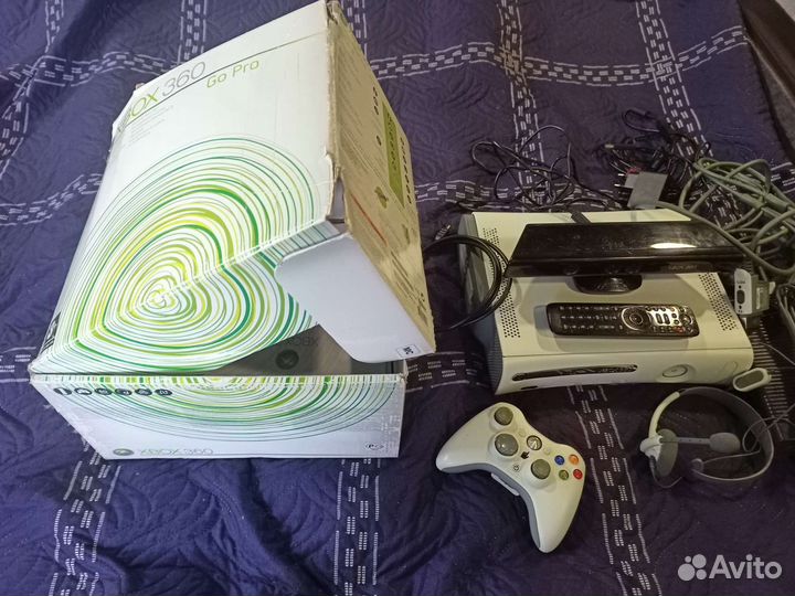 Xbox 360Xbox + 1геймад+ Kinect