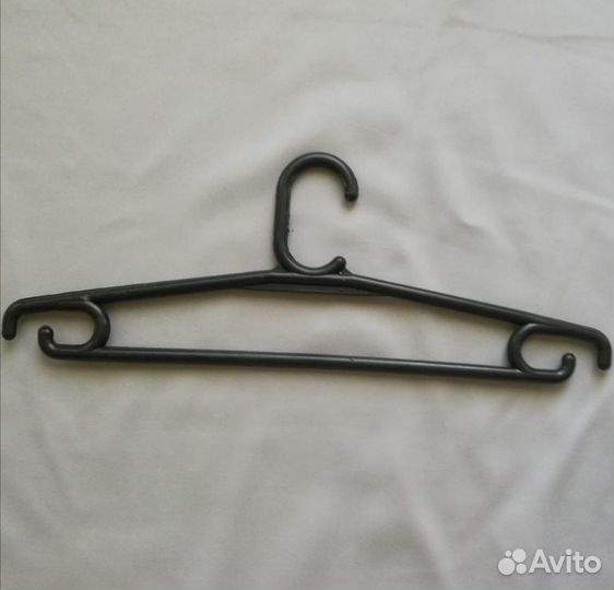 Вешалки для детской одежды