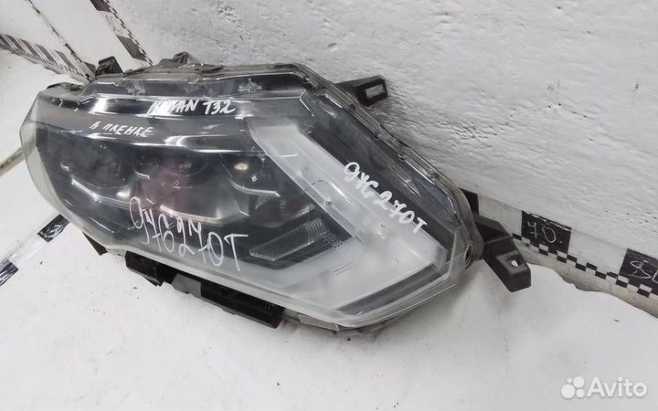 Фара правая Nissan X-Trail