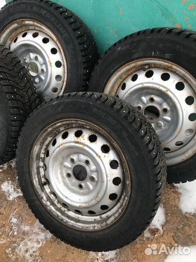 Michelin X-Ice North 2 205/55 R16