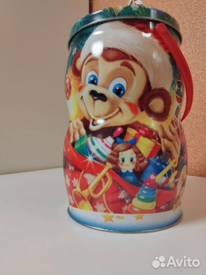 Коробка подарочная новогодняя