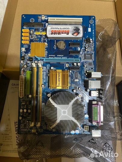 Материнская плата с процессором и опер. памятью