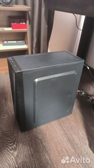 Игровой компьютер с монитором