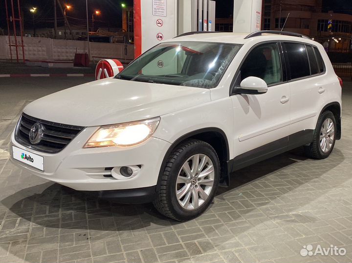 Volkswagen Tiguan 2.0 AT, 2011, 148 000 км