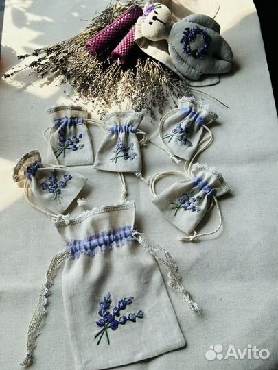 Мешочек льняной подарочный с ручной вышивкой