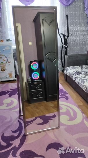 Зеркало напольное