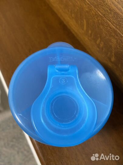 Контейнер-дозатор для сухой смеси