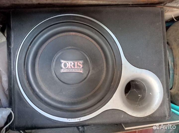 Активный сабвуфер в авто