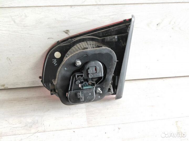 Фонарь задний левый Volkswagen Golf 6 caxa 1.4