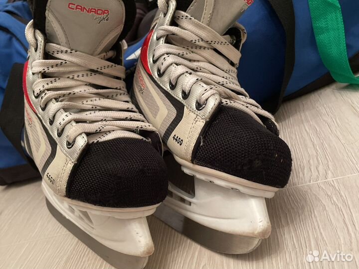 Коньки хоккейные 34