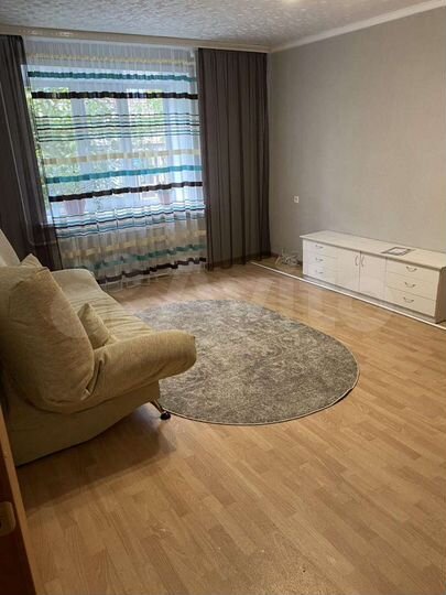 2-к. квартира, 53 м², 1/6 эт.