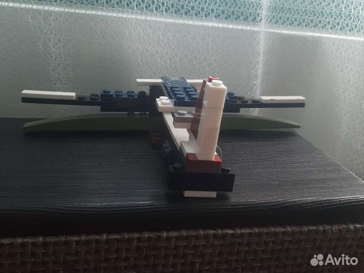 Lego самолет