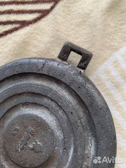 Форма для выпечки печенья-орешки,чугун,СССР