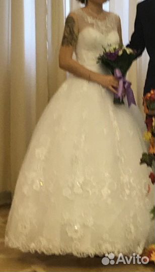 Свадебное платье