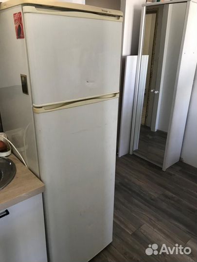 Продается холодильник