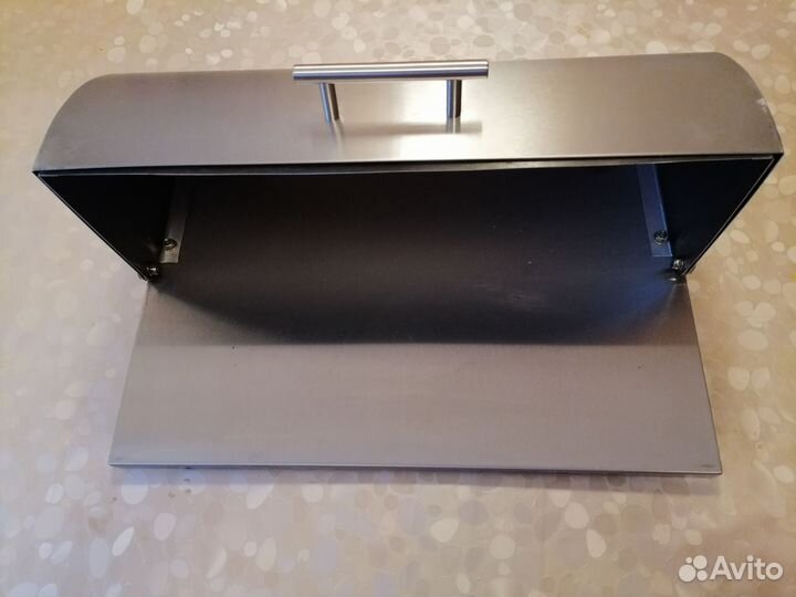 Хлебница металлическая