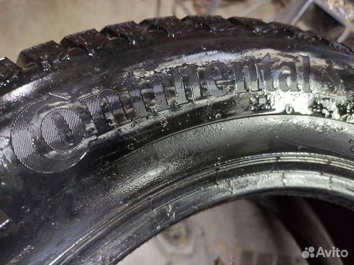 Continental IceContact 2 215/60 R16
