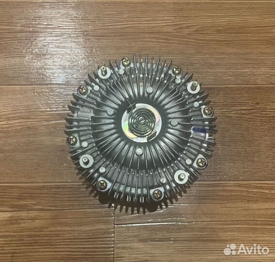 Вискомуфта оригинальная Toyota Land Cruiser