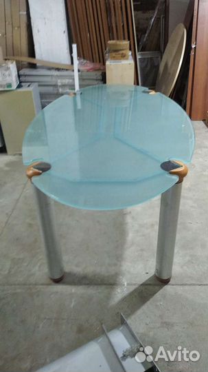 Стол стекло переговорный