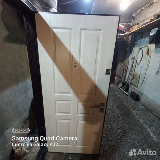 Дверь входная железная бу