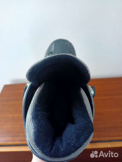 Роликовые коньки