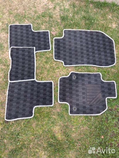 Продам текстильные ковры для RAV 4