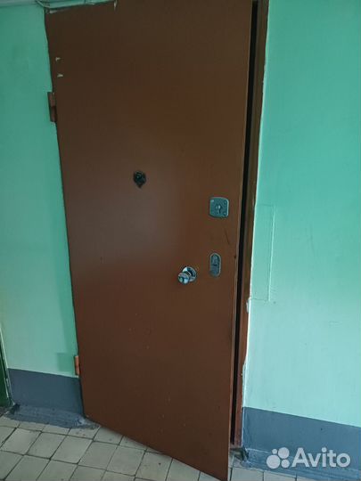 Дверь входная металлическая