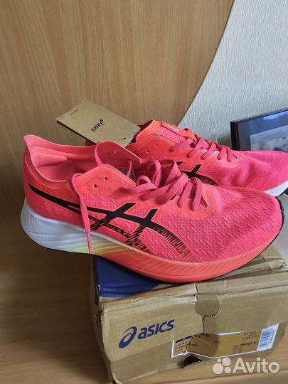 Кроссовки Asics magic speed