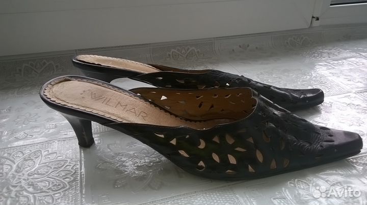 Кожаные босоножки на каблуке размер 38