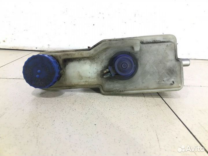 Цилиндр тормозной главный