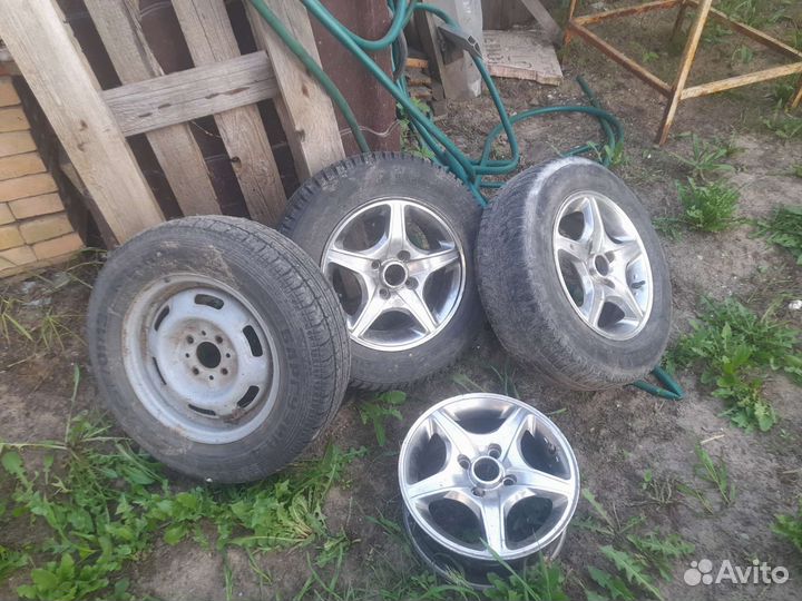 Диски с резиной 13