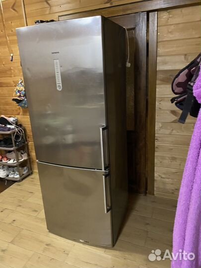 Холодильник Siemens KG 49 NA73