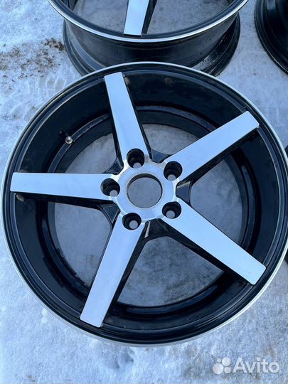 Комплект дисков Vossen R17 5x114.3