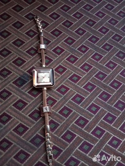 Часы женские gucci