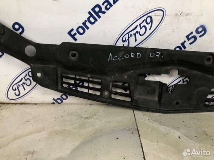 Дефлектор над радиаторами Honda Accord CL7