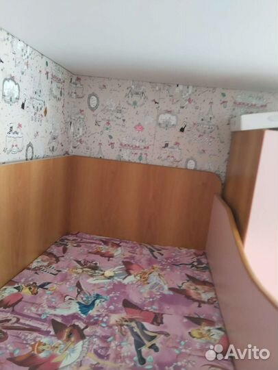 Детская двухярусная кровать