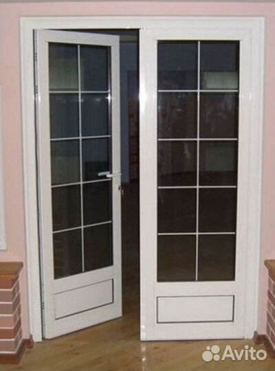 Пластиковые двери с установкой