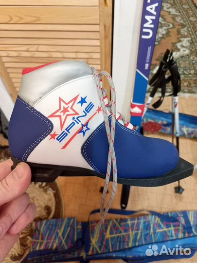 Лыжные ботинки