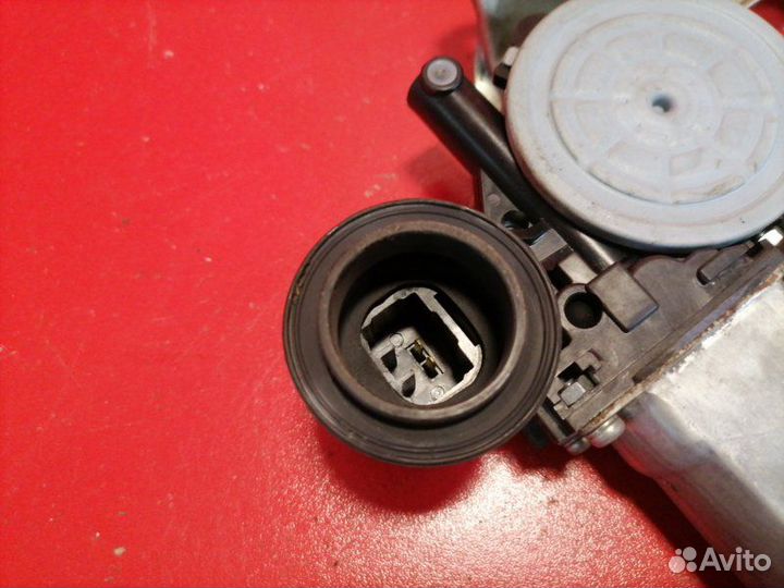 Стеклоподъемник передний левый Toyota Probox