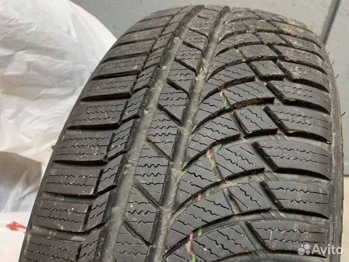 Kumho WinterCraft WP72 205/55 R16 94V