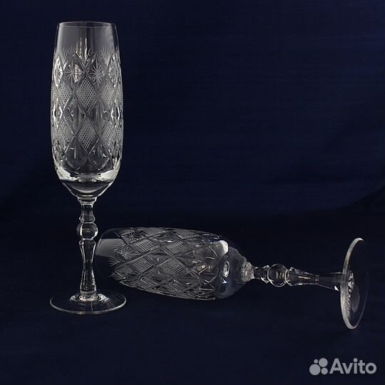 Хрустальные бокалы для шампанского