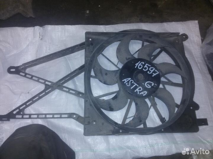 Радиатор охлаждения Вентилятор Opel Astra G